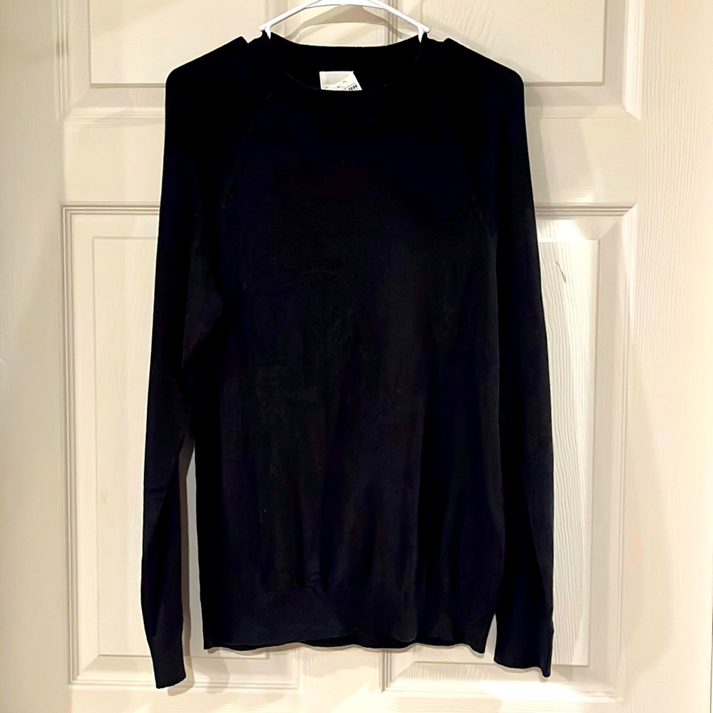 NWT mens size small gray sweater.